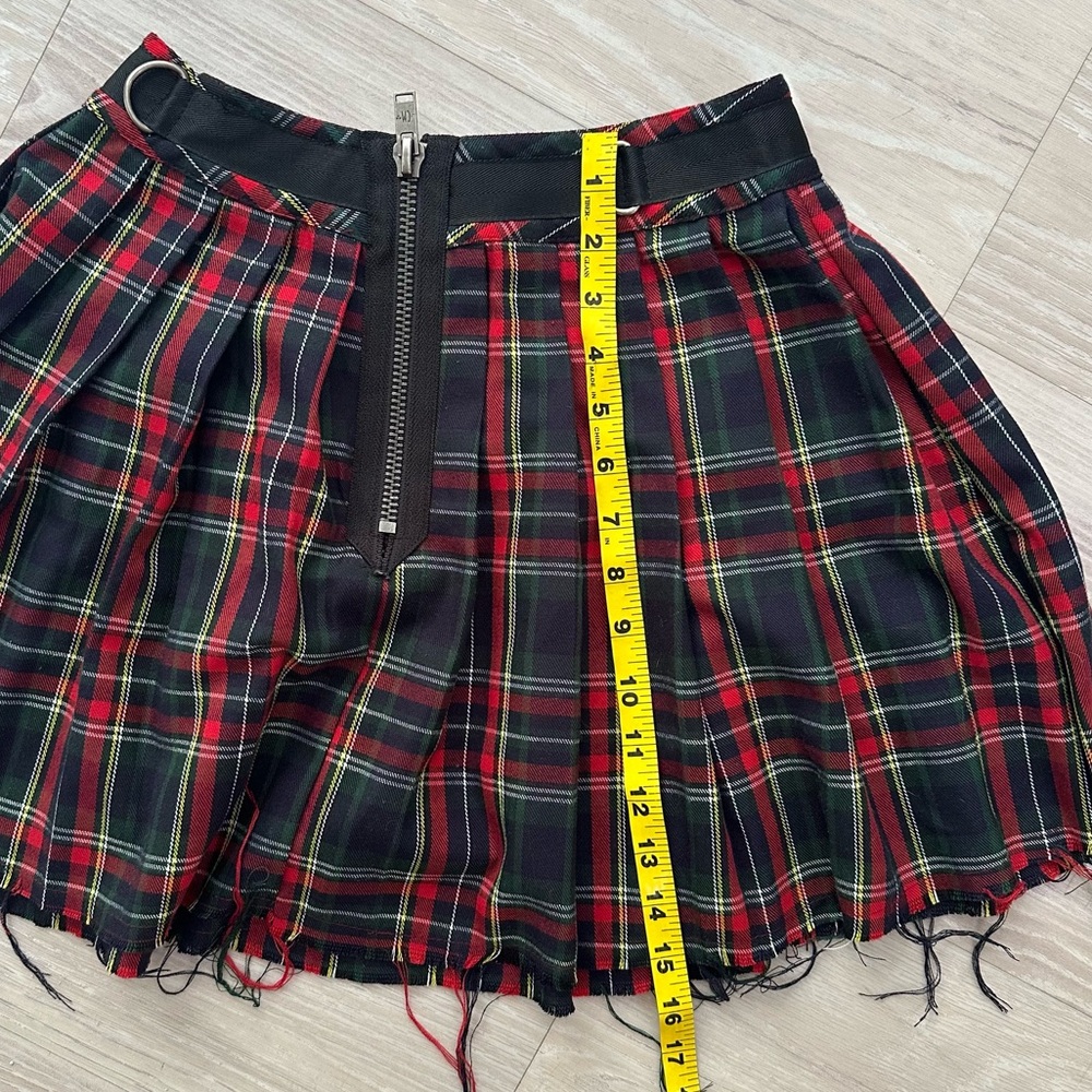 Current Mood Plaid Mini Skirt - Picture 7 of 7
